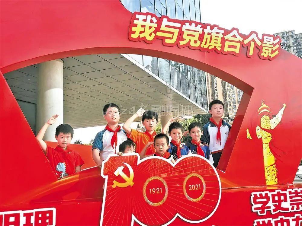 市值登顶全球!微软上财季营收创历史新高,AI需求驱动云业务增收